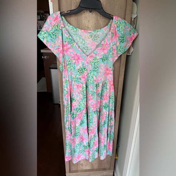 Lilly Pulitzer Dresses & Skirts - Lilly Pulitzer Mint Green Dress with Pink Floral Print